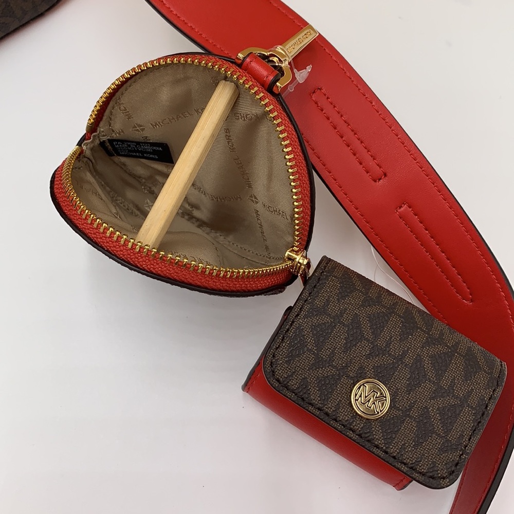 Michael Kors Jet Set Travel Small Crossbody w Tech Attch Flame/Brown signature - Picture 10 of 16